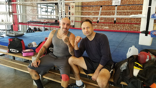 Sporting Goods Store «Big 5 Sporting Goods - Fresno (Shaw)», reviews and photos, 3022 W Shaw Ave, Fresno, CA 93711, USA