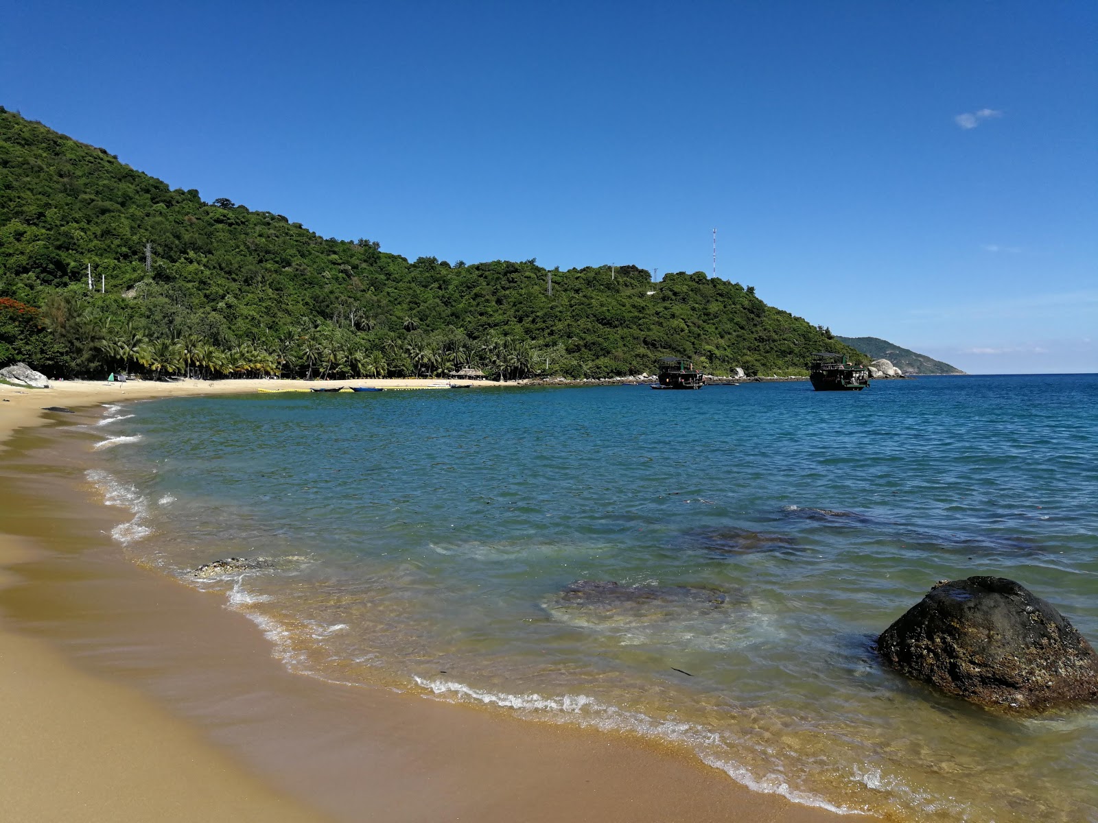 Foto de Chong Beach con arena beige superficie