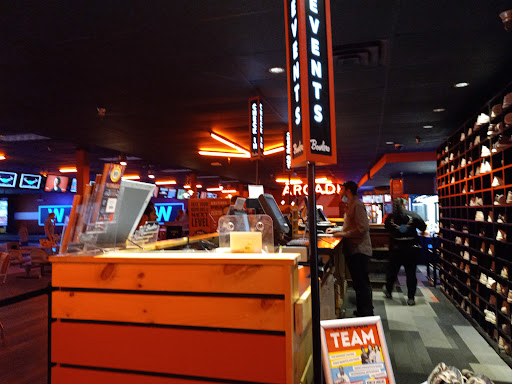 Bowling Alley «Brunswick Zone Green Mountain Lanes», reviews and photos, 945 S Kipling Pkwy, Lakewood, CO 80226, USA