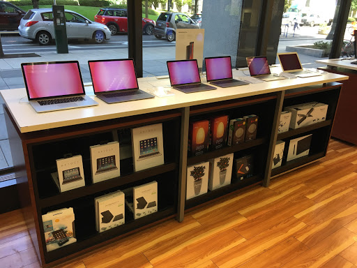 Computer Store «Simply Mac - Apple Premier Partner», reviews and photos, 700 NE Multnomah St, Portland, OR 97232, USA