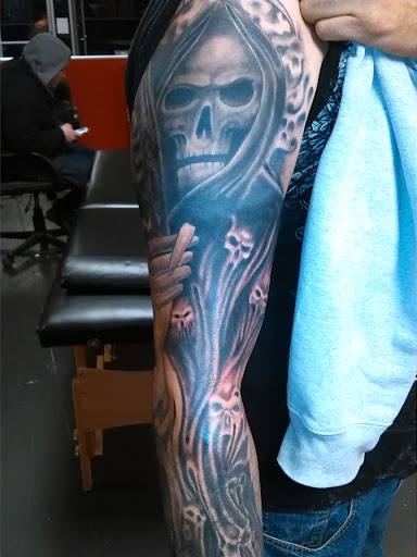 Tattoo Shop «Burien Tattoo -White Center», reviews and photos, 9619 16th Ave SW, Seattle, WA 98106, USA