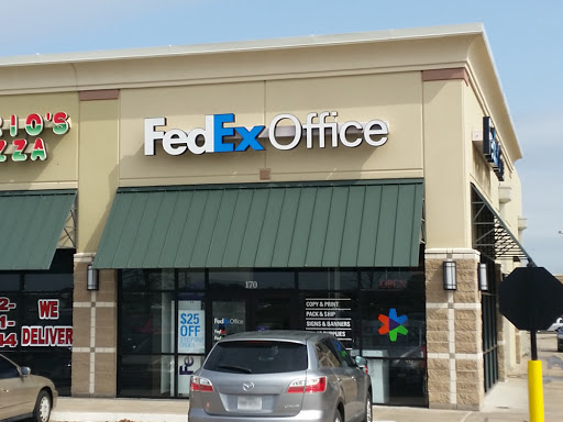 Print Shop «FedEx Office Print & Ship Center», reviews and photos, 5220 TX-360 #170, Grand Prairie, TX 75052, USA
