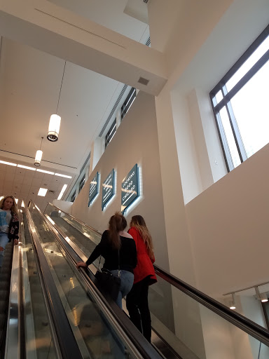 Department Store «Nordstrom Rack Chicago Avenue», reviews and photos, 101 E Chicago Ave, Chicago, IL 60611, USA