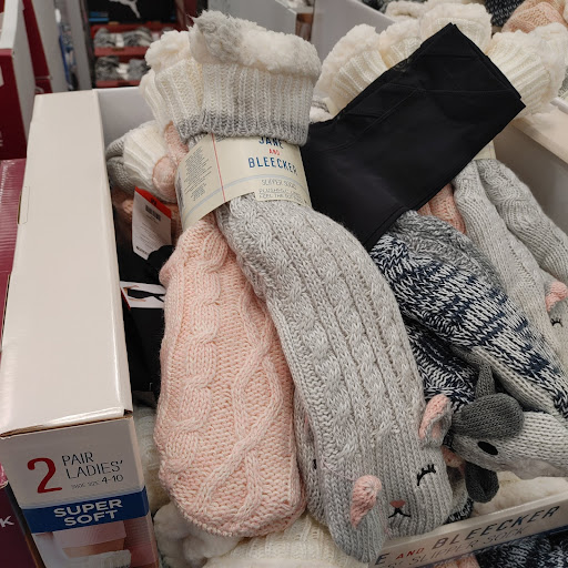 Warehouse store «Costco Wholesale», reviews and photos, 8810 Tampa Ave, Northridge, CA 91324, USA