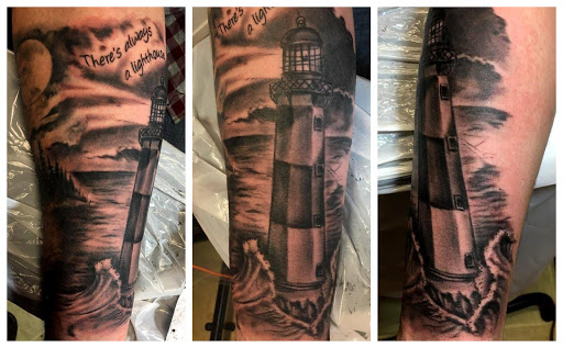 Body Piercing Shop «Alchemy Tattoo & Body Piercing in Tazewell, TN», reviews and photos, 1916 Highway 25 East, Tazewell, TN 37879, USA