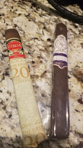 Vaporizer Store «Wild Bills Tobacco», reviews and photos, 35501 Ford Rd, Westland, MI 48185, USA