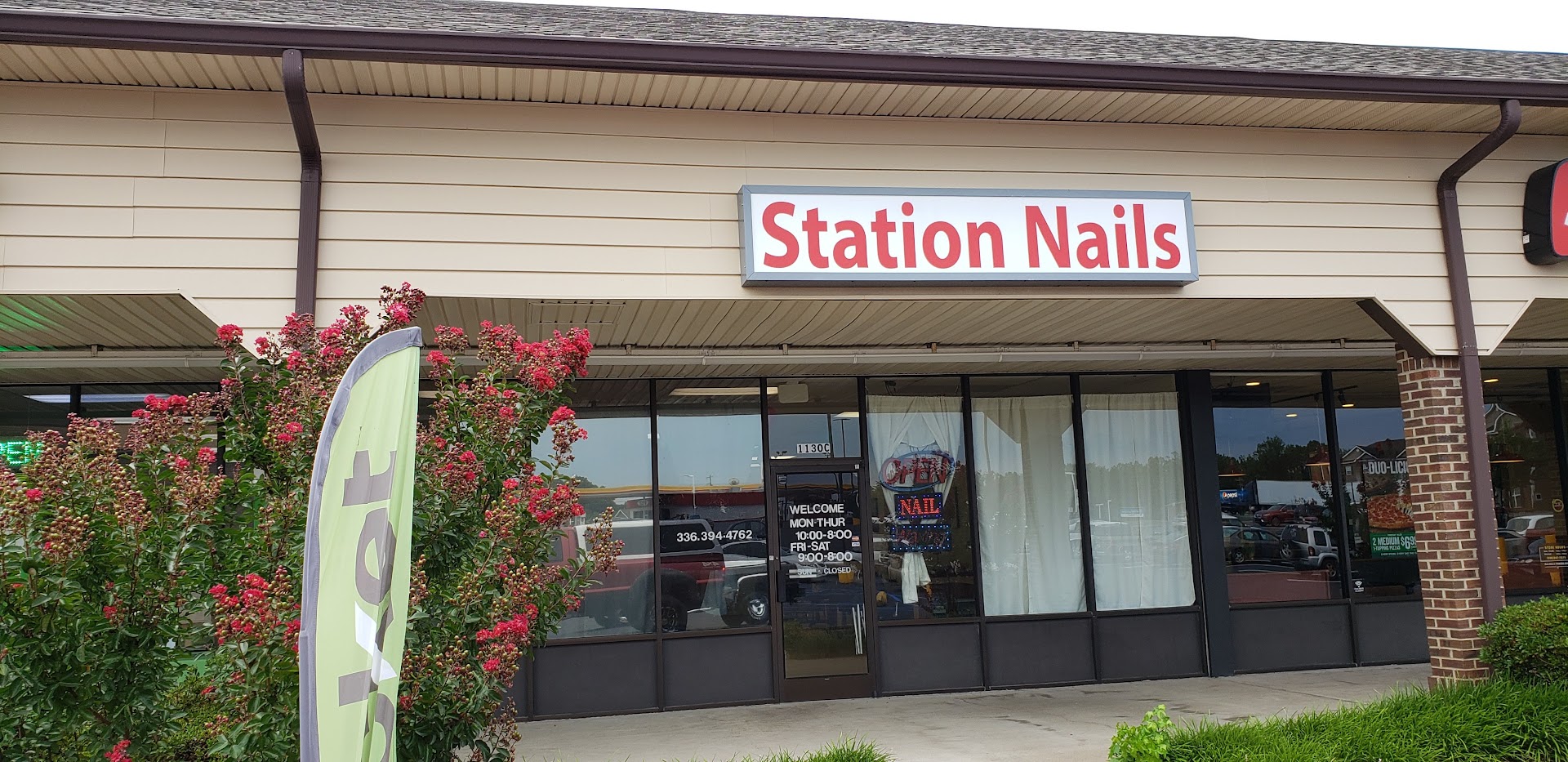 Station Nails