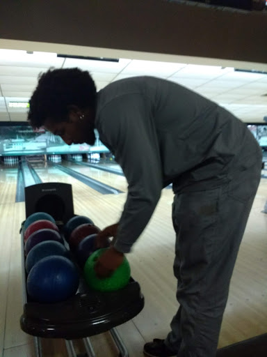 Bowling Alley «Stadium Lanes Bowling Center», reviews and photos, 2105 Knickerbocker Rd, San Angelo, TX 76904, USA