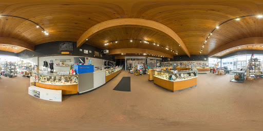 Pawn Shop «Newport Pawn Shop», reviews and photos, 224 SW Coast Hwy, Newport, OR 97365, USA