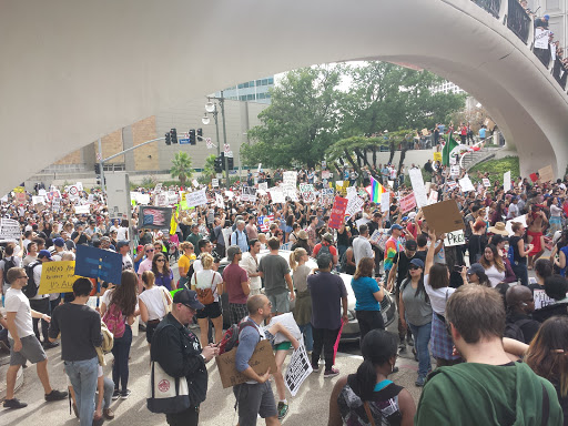 Shopping Mall «Los Angeles Mall», reviews and photos, 201 N Los Angeles St, Los Angeles, CA 90012, USA