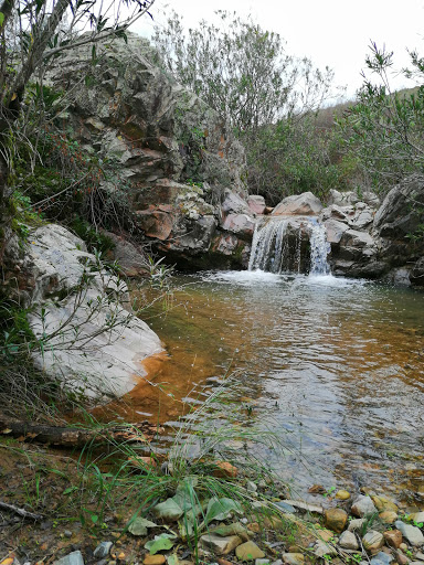 Arroyo Barrionuevo Y Salto De Agua