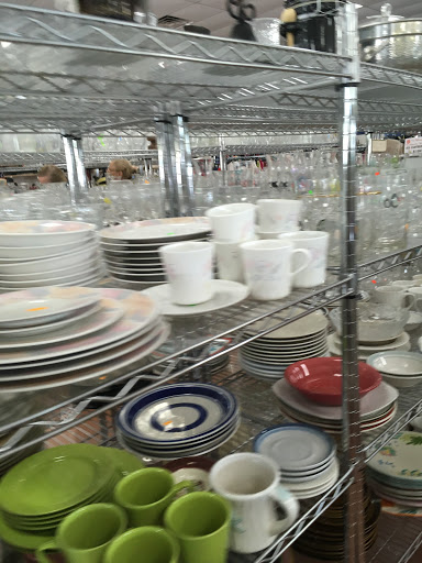 Thrift Store «Salvation Army Thrift Store», reviews and photos, 505 27th Ave SW, Vero Beach, FL 32968, USA