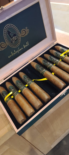 Tobacco Shop «Blue Smoke of Dallas», reviews and photos, 4560 W Mockingbird Ln, Dallas, TX 75209, USA