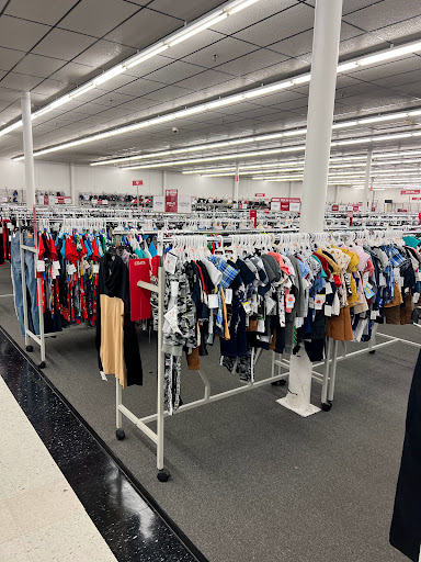 Clothing Store «Burlington Coat Factory», reviews and photos, 1116 E Stone Dr, Kingsport, TN 37660, USA