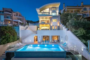 Villa - Studio Evian Luxury Apartments with pool image