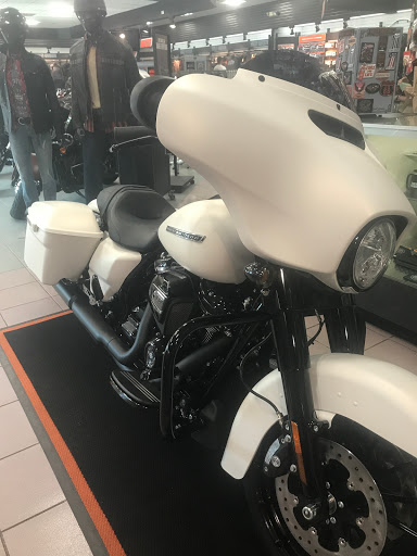 Motorcycle Dealer «Cape Cod Harley-Davidson», reviews and photos, 750 MacArthur Blvd, Pocasset, MA 02559, USA