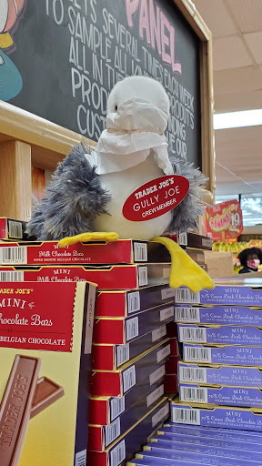 Shopping Mall «Village Square Shopping Center», reviews and photos, 1262 W Boston Post Rd, Larchmont, NY 10538, USA