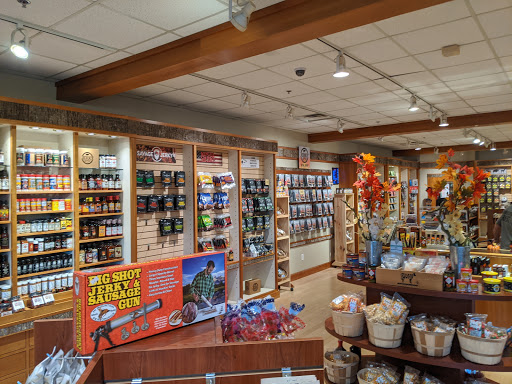 Outlet Store «Tanger Outlet Blowing Rock», reviews and photos, 278 Shoppes on the Parkway Rd, Blowing Rock, NC 28605, USA