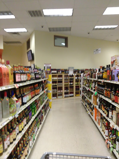 Liquor Store «Burlington Wine and Spirits», reviews and photos, 43 Middlesex Turnpike, Burlington, MA 01803, USA