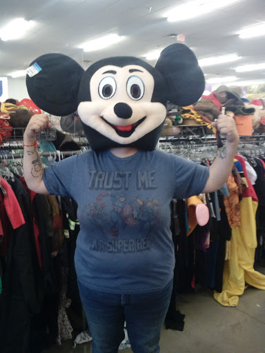 Thrift Store «Buckeye Goodwill Retail Store & Donation Center», reviews and photos