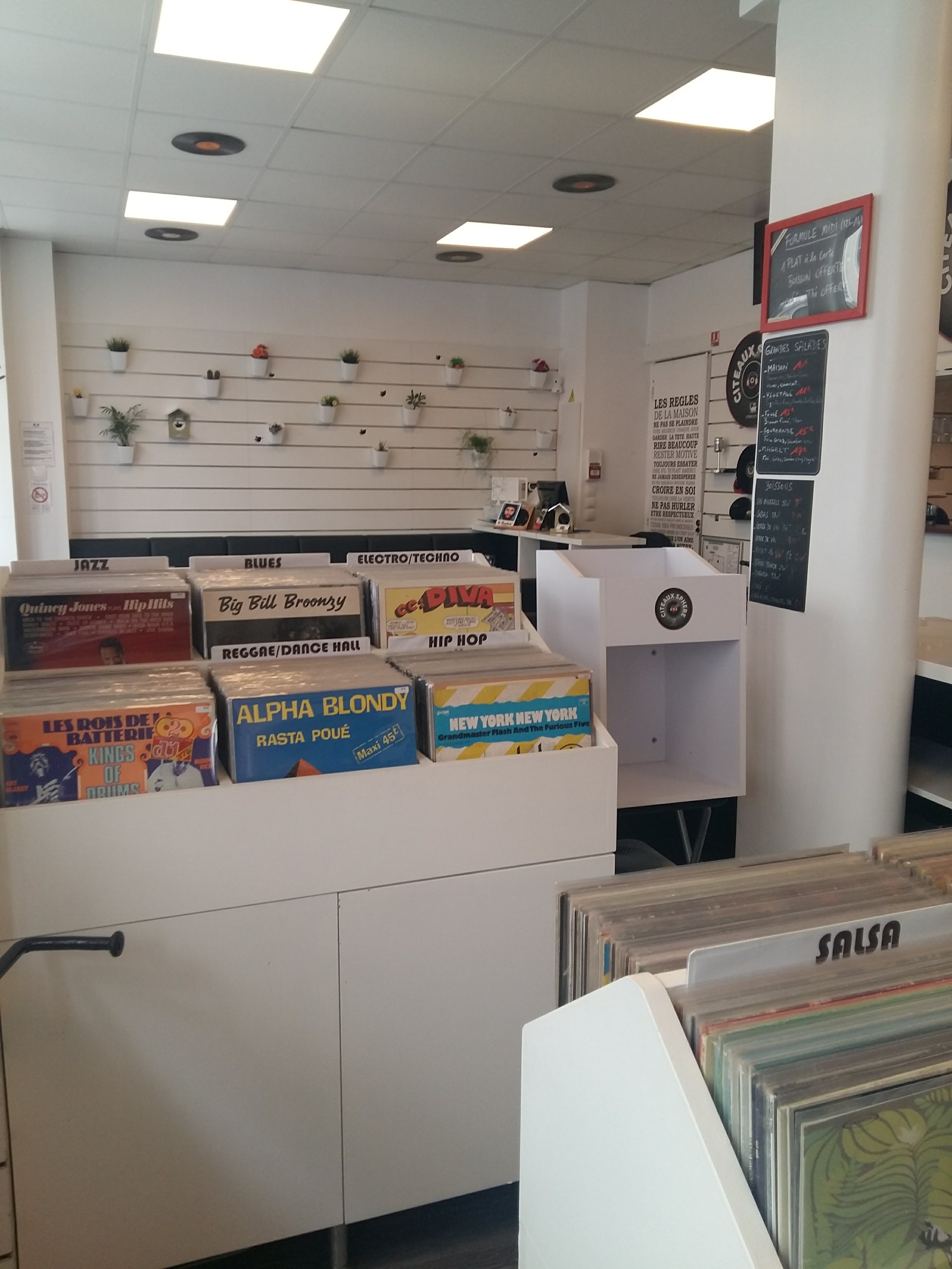 Photo n° 28 de l'avis de alain.l fait le 17/04/2018 à 10:09