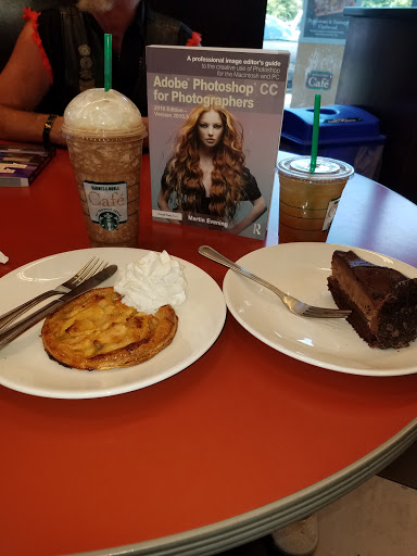 Barnes & Noble image