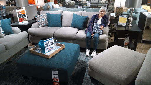 Furniture Store «Gardner-White Furniture», reviews and photos, 45300 Hayes Rd, Macomb, MI 48044, USA