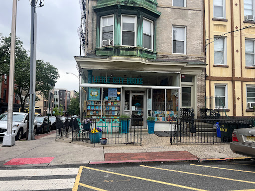 Book Store «Little City Books», reviews and photos, 100 Bloomfield St, Hoboken, NJ 07030, USA