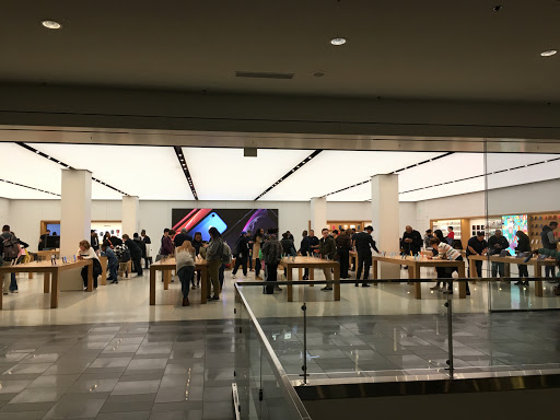 Computer Store «Apple Pentagon City», reviews and photos, 1100 S Hayes St, Arlington, VA 22202, USA