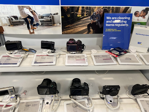 Electronics Store «Best Buy», reviews and photos, 2165 Bronze Star Dr, Woodland, CA 95776, USA