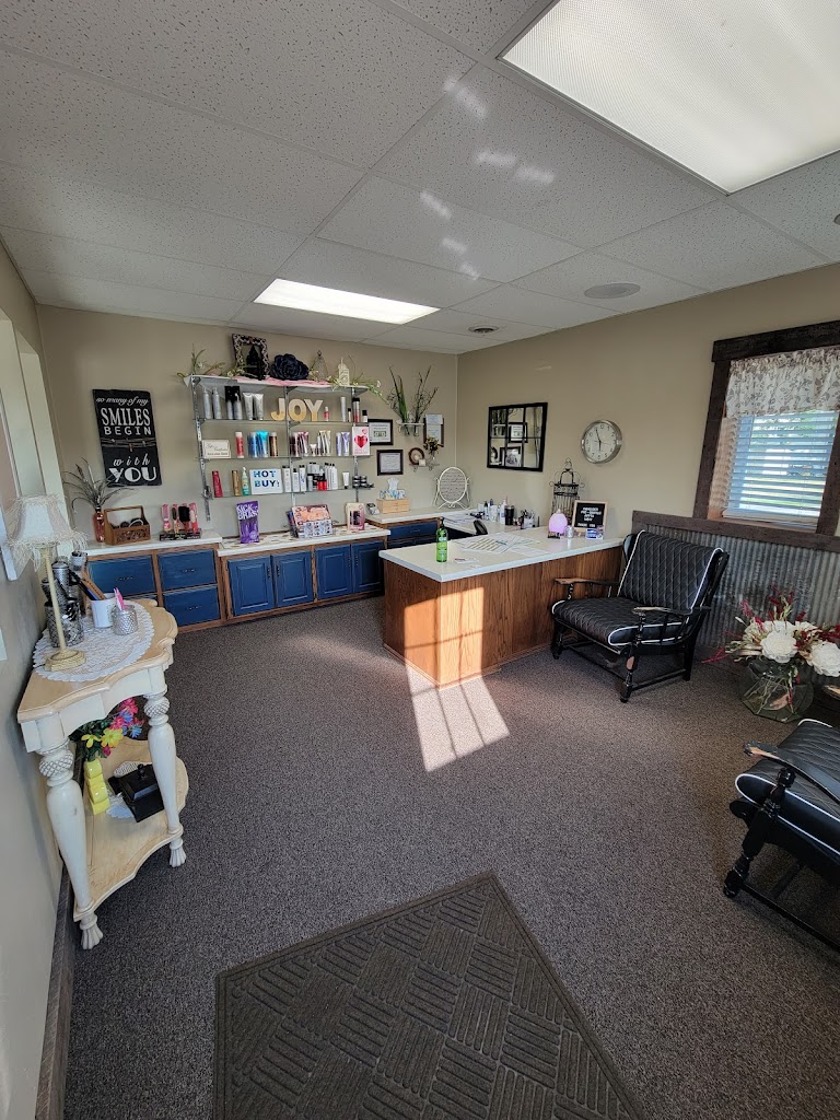 Head East Salon 56716