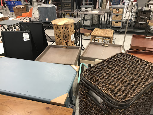 Clothing Store «Ross Dress for Less», reviews and photos, 2420 Chemical Rd, Plymouth Meeting, PA 19462, USA