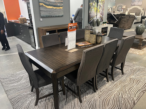 Furniture Store «Ashley HomeStore», reviews and photos, 925 Paterson Plank Rd, Secaucus, NJ 07094, USA