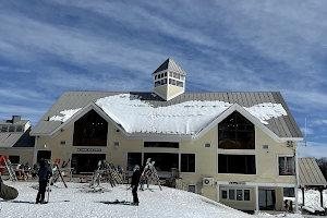 Stratton Sun Bowl Base Lodge image