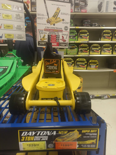 Hardware Store «Harbor Freight Tools», reviews and photos, 509 Lone Oak Rd, Paducah, KY 42003, USA