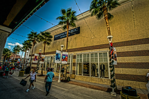 Clothing Store «Banana Republic», reviews and photos, 8200 Vineland Ave, Orlando, FL 32821, USA