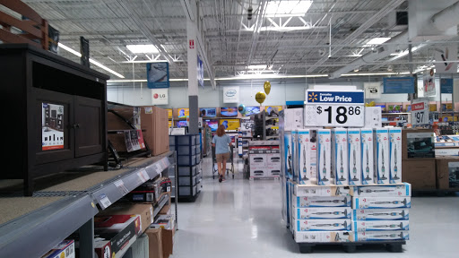 Department Store «Walmart Supercenter», reviews and photos, 3003 N Highway 61, Muscatine, IA 52761, USA