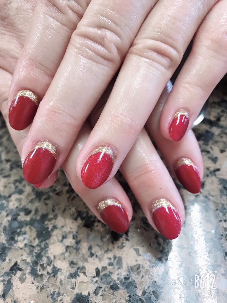 Yes Nails & Spa 60185