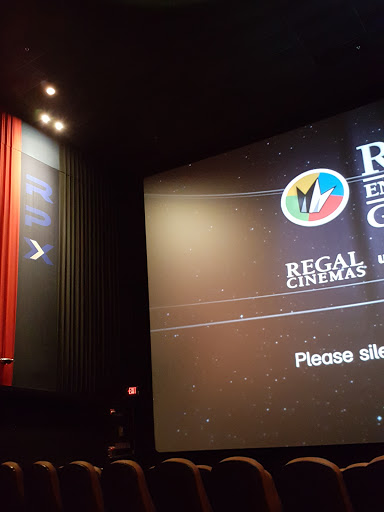 Movie Theater «Regal Cinemas Longview 14», reviews and photos, 3070 N Eastman Rd, Longview, TX 75605, USA