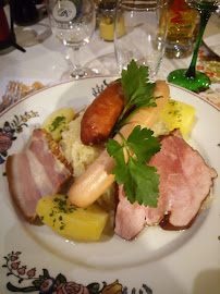 Choucroute d'Alsace du Restaurant de spécialités alsaciennes CAVEAU HEUHAUS à Eguisheim - n°19