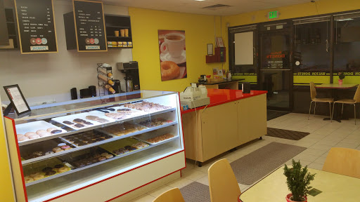 Donut Shop «Walton Donuts», reviews and photos, 11098 W Jewell Ave, Lakewood, CO 80227, USA