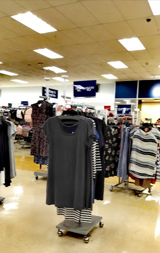 Department Store «Marshalls», reviews and photos, 2175 E Semoran Blvd, Apopka, FL 32703, USA