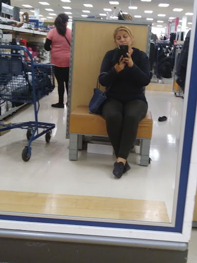 Department Store «Marshalls», reviews and photos, 7316 Alameda St, Huntington Park, CA 90255, USA