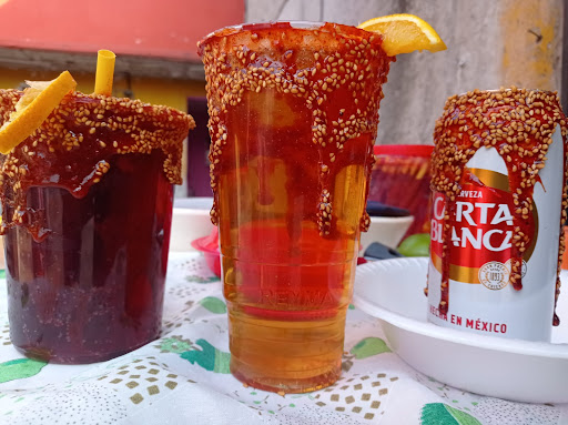 Micheladas La Caguamona