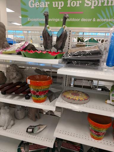 Clothing Store «Ross Dress for Less», reviews and photos, 835 Cortez Rd W, Bradenton, FL 34207, USA