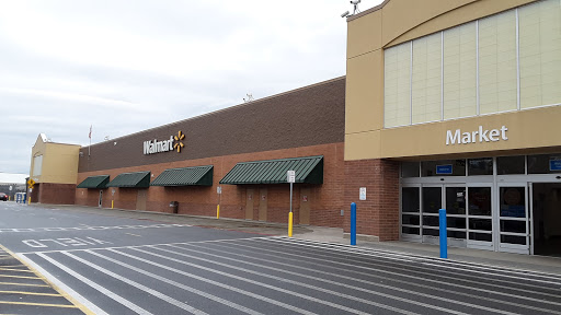 Shopping Mall «Highlands Square Shopping Center», reviews and photos, 250 Highlands Square Dr, Hendersonville, NC 28792, USA