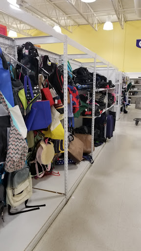 Thrift Store «Goodwill - Maple Grove: Circle North», reviews and photos, 13605 80th Cir N, Maple Grove, MN 55311, USA