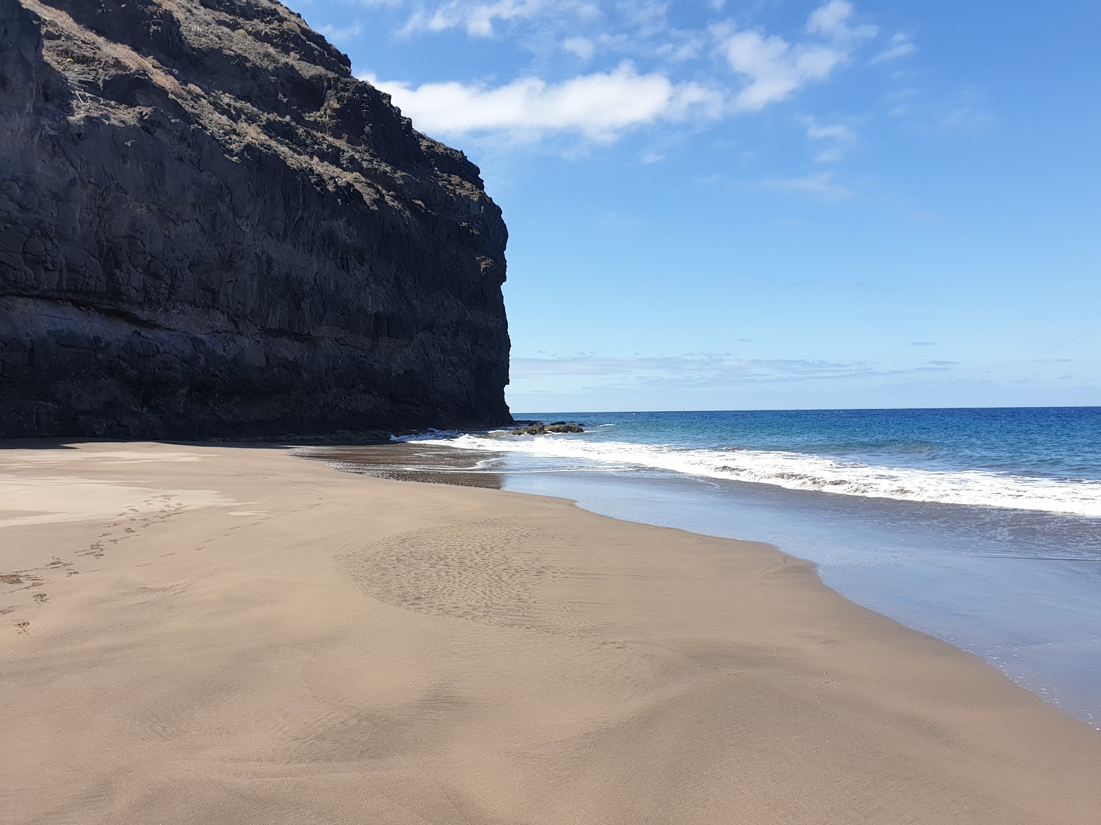 Foto von Playa de GuiGui und seine wunderschöne Landschaft