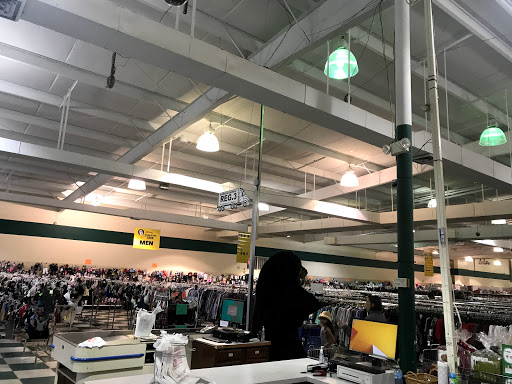 Discount Store «Robinson Salvage», reviews and photos, 1300 Bankhead Hwy, Carrollton, GA 30116, USA