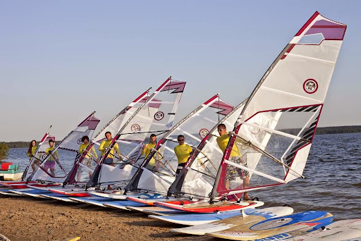Szkoła Windsurfingu i Kitesurfingu 